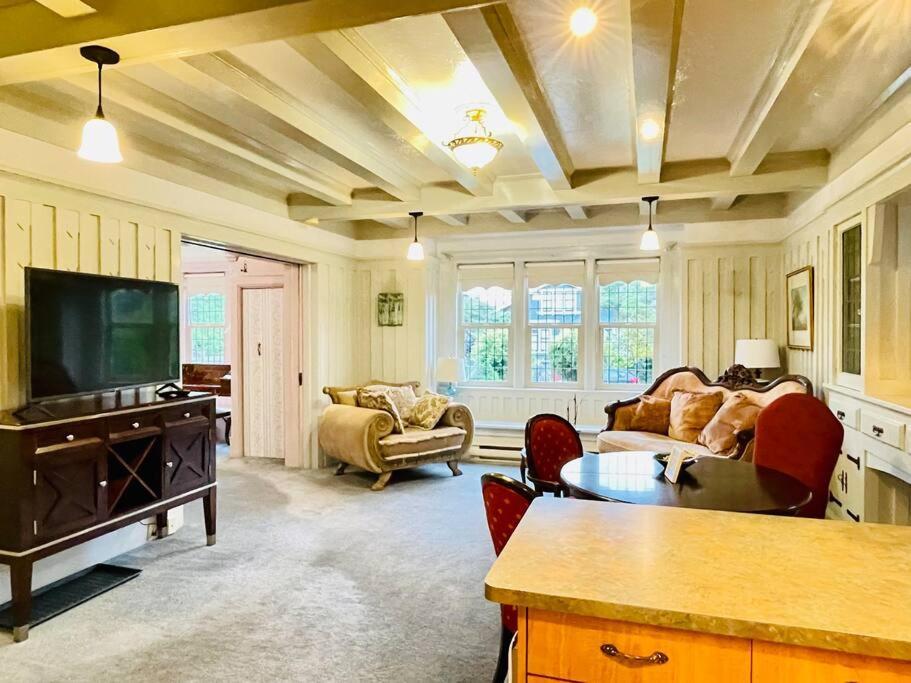 Parlor Suite In Heritage Manor, Fairfield, Near Dt Victoria Exteriér fotografie