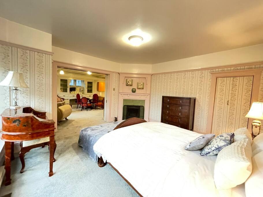Parlor Suite In Heritage Manor, Fairfield, Near Dt Victoria Exteriér fotografie