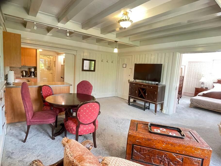 Parlor Suite In Heritage Manor, Fairfield, Near Dt Victoria Exteriér fotografie